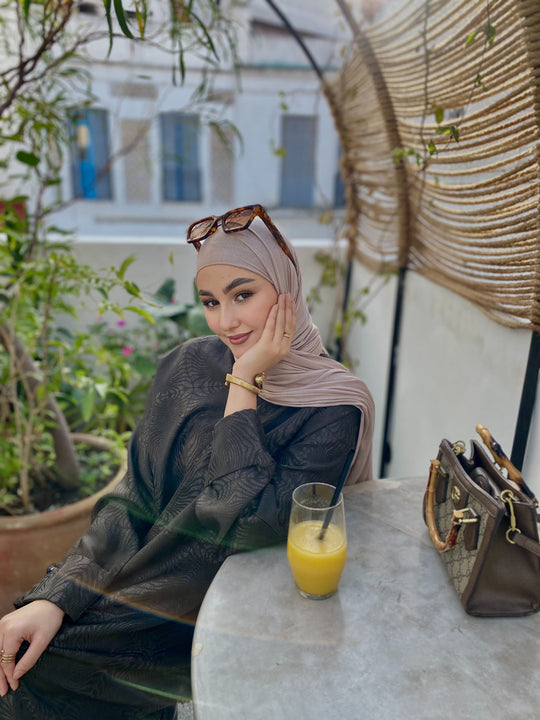 عباية  سحر